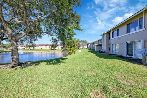 906 Twin Lakes Drive Coral Springs FL 33071