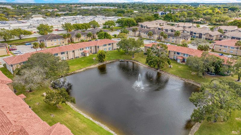 906 Twin Lakes Drive Coral Springs FL 33071