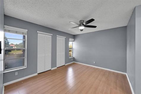 906 Twin Lakes Drive Coral Springs FL 33071