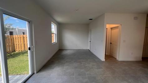 11960 NW 47 Manor Coral Springs FL 33065