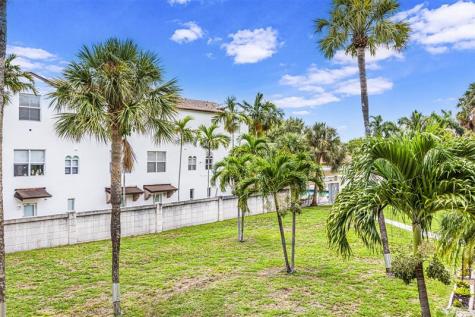 1967 S Ocean Boulevard Lauderdale By The Sea FL 33062