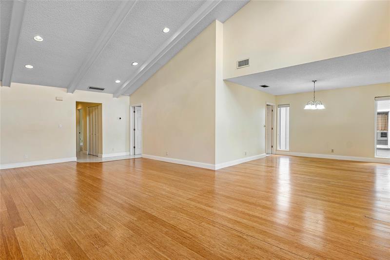 6157 Old Court Road Boca Raton FL 33433