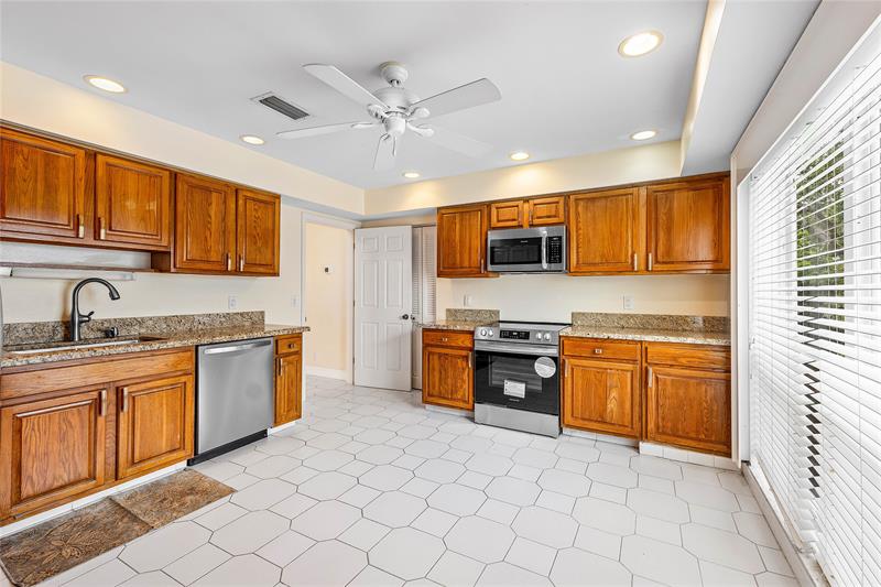 6157 Old Court Road Boca Raton FL 33433