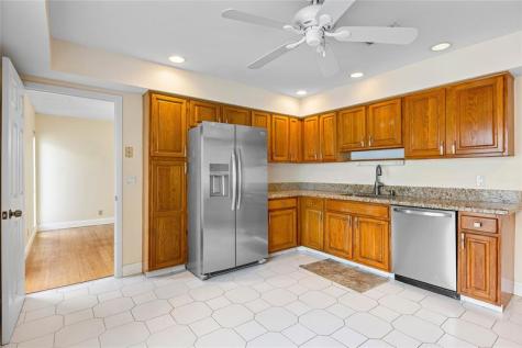 6157 Old Court Road Boca Raton FL 33433