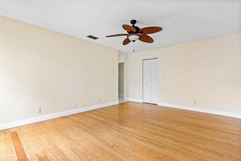 6157 Old Court Road Boca Raton FL 33433