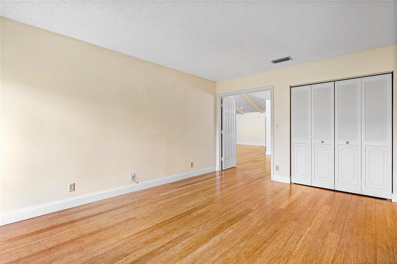 6157 Old Court Road Boca Raton FL 33433