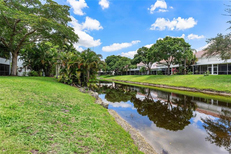 6157 Old Court Road Boca Raton FL 33433