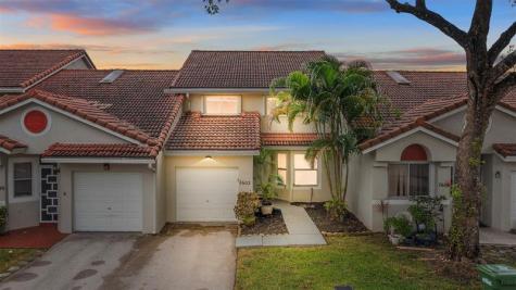 7602 Pinewalk Drive Margate FL 33063