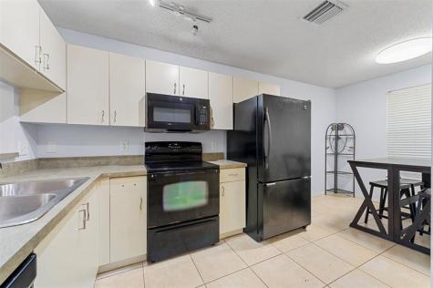 7602 Pinewalk Drive Margate FL 33063