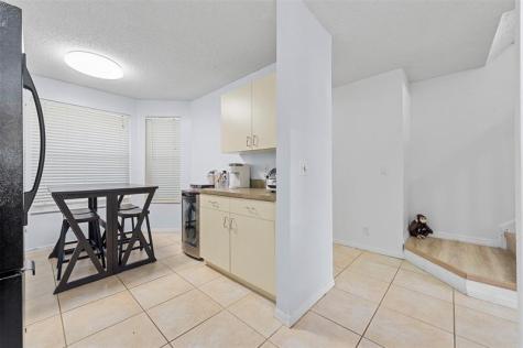 7602 Pinewalk Drive Margate FL 33063