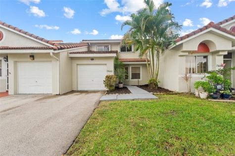 7602 Pinewalk Drive Margate FL 33063