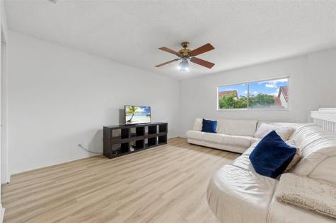 7602 Pinewalk Drive Margate FL 33063