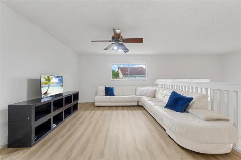 7602 Pinewalk Drive Margate FL 33063