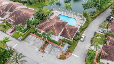7602 Pinewalk Drive Margate FL 33063