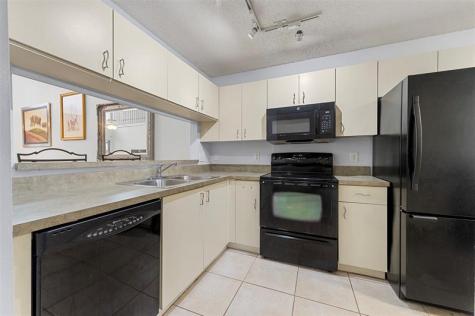 7602 Pinewalk Drive Margate FL 33063