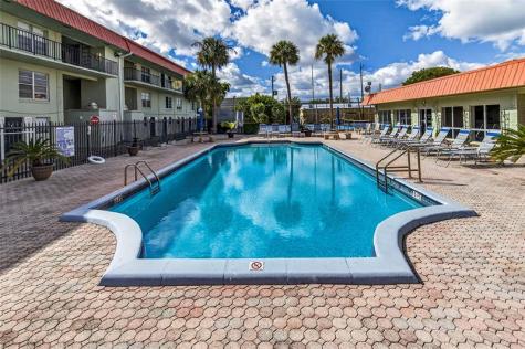 809 W Oakland Park Boulevard Oakland Park FL 33311