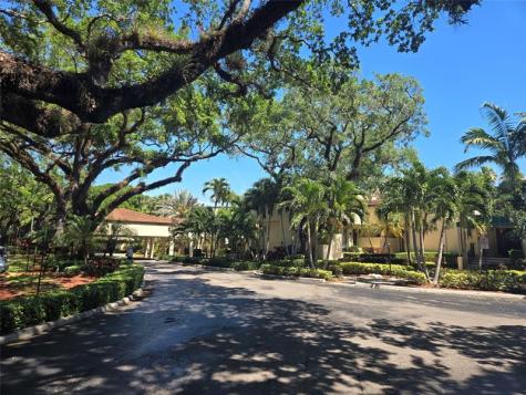 9531 Seagrape Drive Davie FL 33324