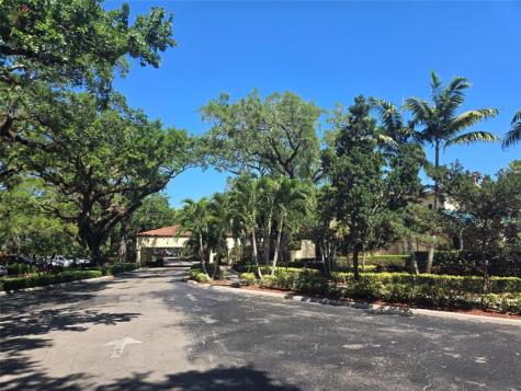 9531 Seagrape Drive Davie FL 33324