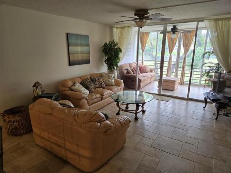 9531 Seagrape Drive Davie FL 33324