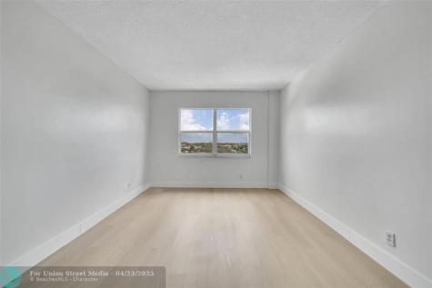 2555 NE 11th Street Fort Lauderdale FL 33304