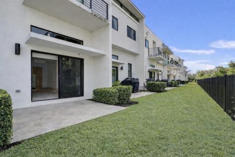 4369 NW 9th Street Plantation FL 33317