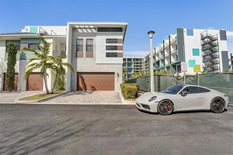 4369 NW 9th Street Plantation FL 33317