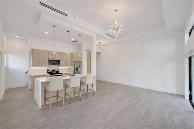 4369 NW 9th Street Plantation FL 33317