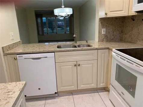 9460 Poinciana Place Davie FL 33324