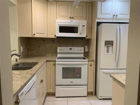 9460 Poinciana Place Davie FL 33324