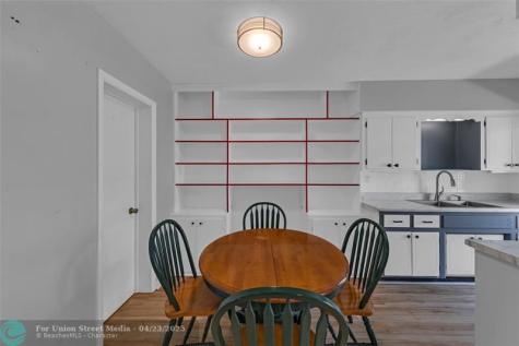 11 SW 4th Avenue Boca Raton FL 33432