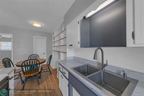 11 SW 4th Avenue Boca Raton FL 33432