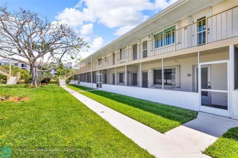 11 SW 4th Avenue Boca Raton FL 33432