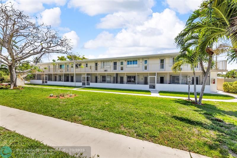 11 SW 4th Avenue Boca Raton FL 33432