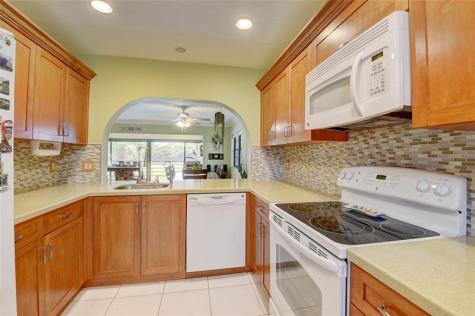 6422 Aspen Glen Circle Boynton Beach FL 33437