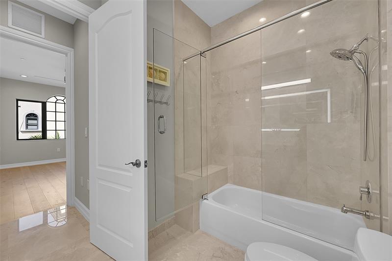 2254 SE 7th Street Pompano Beach FL 33062