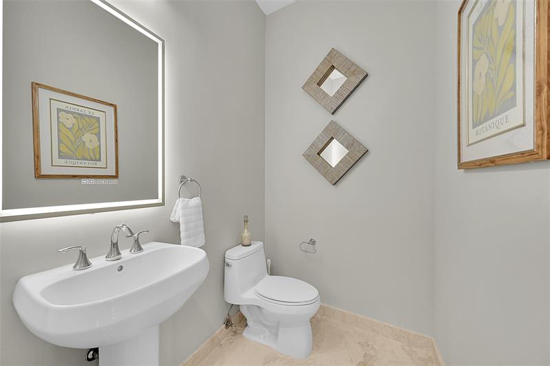 2254 SE 7th Street Pompano Beach FL 33062