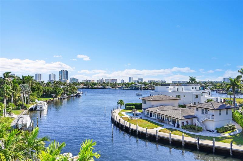 2254 SE 7th Street Pompano Beach FL 33062