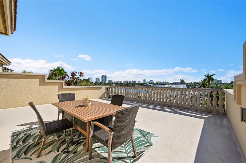 2254 SE 7th Street Pompano Beach FL 33062