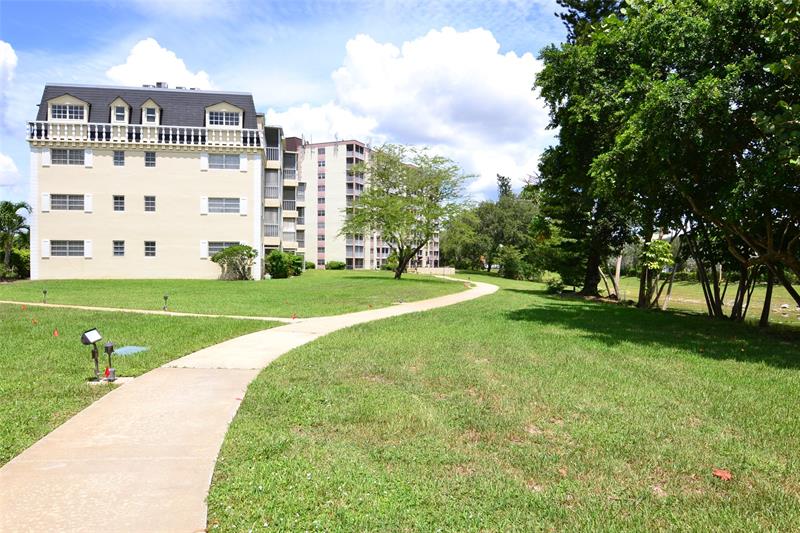 3575 Broken Woods Drive Coral Springs FL 33065