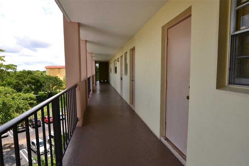 3575 Broken Woods Drive Coral Springs FL 33065