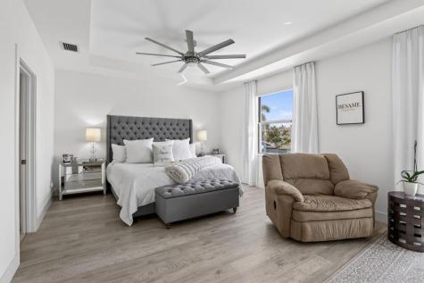 4458 E Aqua Bella Lane Fort Lauderdale FL 33312