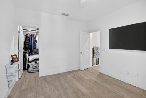 4458 E Aqua Bella Lane Fort Lauderdale FL 33312