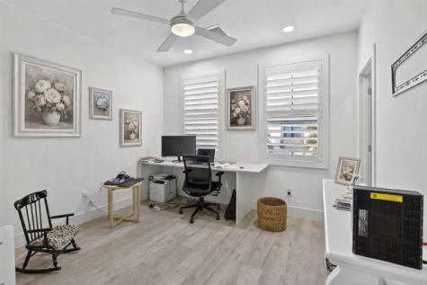 4458 E Aqua Bella Lane Fort Lauderdale FL 33312