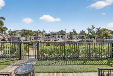 4458 E Aqua Bella Lane Fort Lauderdale FL 33312
