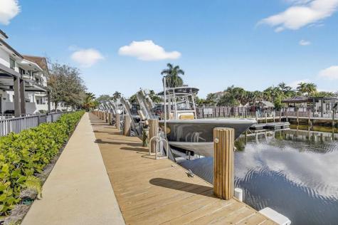 4458 E Aqua Bella Lane Fort Lauderdale FL 33312