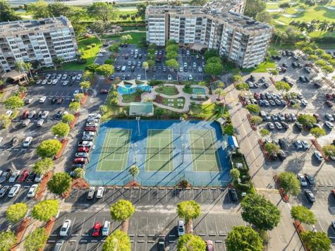 1300 Saint Charles Place Pembroke Pines FL 33026