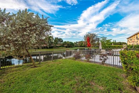 4339 Lago Drive Pompano Beach FL 33064