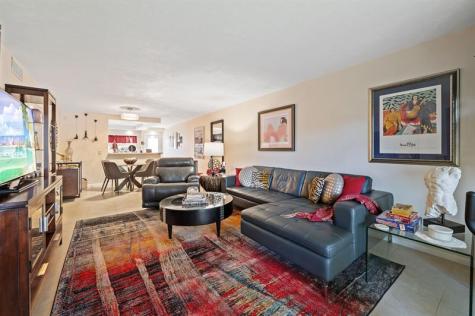 1804 Eleuthera Point Coconut Creek FL 33066