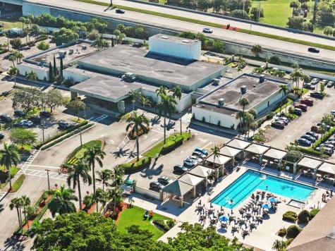 1804 Eleuthera Point Coconut Creek FL 33066
