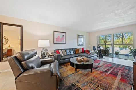 1804 Eleuthera Point Coconut Creek FL 33066